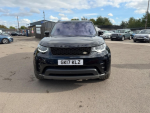 2017 Land Rover Discovery 3.0 Td V6 First Edition Auto 4WD Euro 6 (s/s) 5dr in Black — image 2