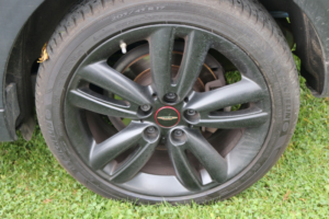 2019 MINI Hatch 1.5 5-Door Hatch Cooper in Blue — image 5