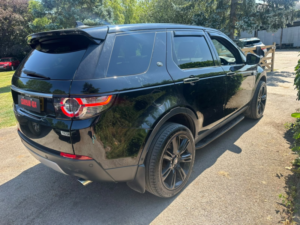 2016 Land Rover Discovery Sport 2.0 Td4 Hse Luxury in Black — image 3