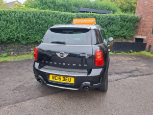 2015 MINI Countryman 2.0 Cooper Sd Auto All4 Euro 5 5dr in Black — image 6