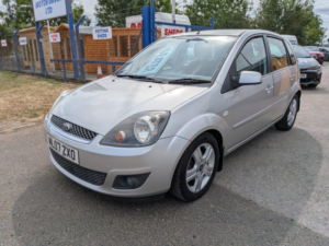 2007 Ford Fiesta 1.6 Tdci Zetec Climate in Silver — image 2
