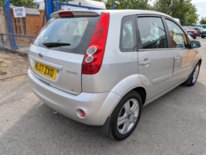 2007 Ford Fiesta 1.6 Tdci Zetec Climate in Silver — image 4