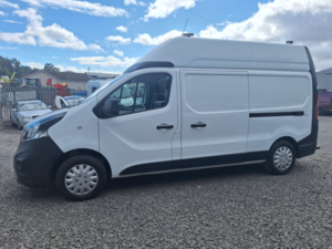2019 Vauxhall Vivaro 1.6 Cdti 2900 Biturbo Ecotec L2 H2 Lwb High Top Roof in White — image 4