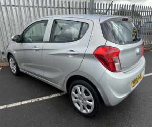 2016 Vauxhall Viva Se 1.0 in Silver — image 4