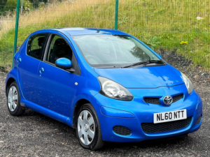2010 Toyota Aygo 1.0 Vvt-I Blue Hatchback 5dr Petrol Manual Euro 4 (67 Bhp) in Blue — image 4