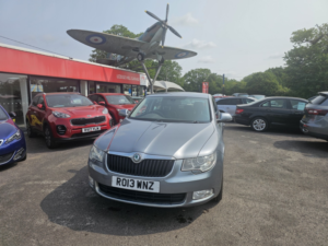 2013 Skoda Superb 1.8 Tsi Elegance in Grey — image 2