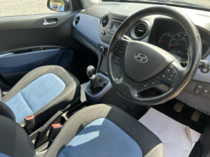 2015 Hyundai I10 1.2 Premium Se in Blue — image 3