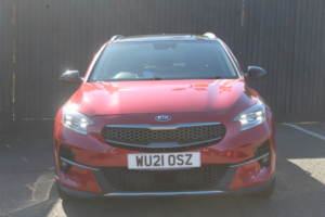 2021 Kia Xceed 1.5 T-Gdi 4 in Red — image 2