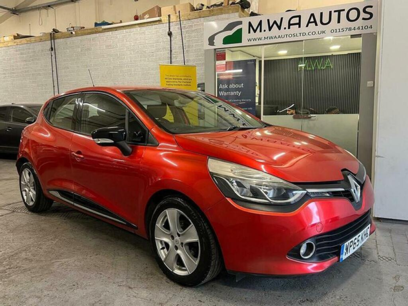 2016 Renault Clio 1.5 Dci Dynamique Nav Hatchback 5dr Diesel Manual Euro 6 (s/s) (90 Ps) in Red — image 1