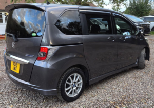2016 Honda Freed 1.5l Hybrid-Automatic-7 Seats Family Car-Ulez/caz Pass-Free 15months Warranty & 12months Aa Breakdown in Grey — image 4