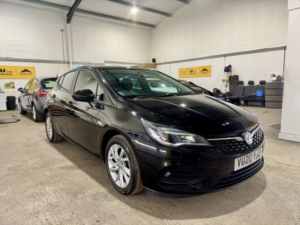 2020 Vauxhall Astra 1.2 Turbo Business Edition Nav in Black — image 5