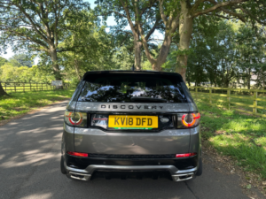 2018 Land Rover Discovery Sport 2.0 Sd4 Hse Dynamic Lux SUV 5dr Diesel Auto 4WD Euro 6 (s/s) (240 Ps) in Grey — image 4