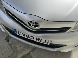 2013 Toyota Yaris 1.3 Dual Vvt-I Tr in Silver — image 3
