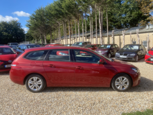 2015 Peugeot 308 Sw 1.6 Bluehdi Active in Red — image 2