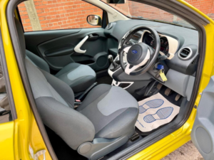 2014 Ford Ka 1.2 Zetec Euro 5 (s/s) 3dr in Yellow — image 3