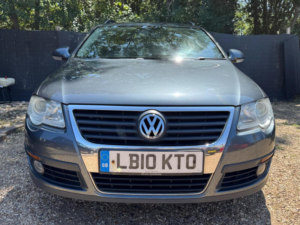 2010 Volkswagen Passat 1.6 Tdi Bluemotion Tech S Euro 5 (s/s) 5dr in Grey — image 2