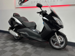 2016 Peugeot Satelis 300 300 2 Premium in Black — image 4