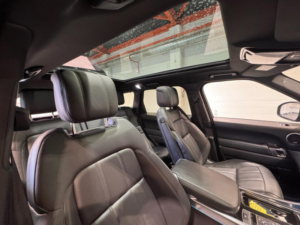 2021 Land Rover Range Rover Sport 3.0 D300 Mhev Hse Dynamic Black Auto 4WD Euro 6 (s/s) 5dr in Black — image 4