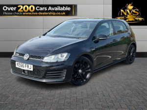 2017 Volkswagen Golf 2.0 Tdi Bluemotion Tech Gtd in Black — image 3