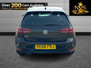 2017 Volkswagen Golf 2.0 Tdi Bluemotion Tech Gtd in Black — image 6