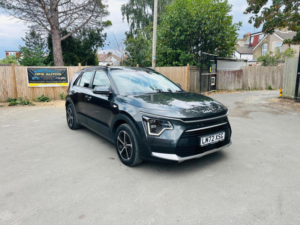 2023 Kia Niro 1.6h Gdi 2 Dct Euro 6 (s/s) 5dr in Grey — image 3