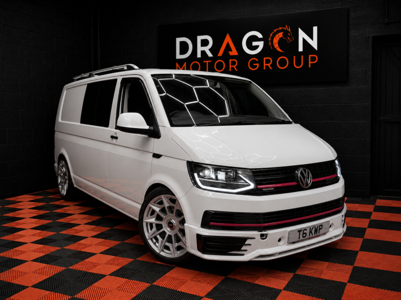2015 Volkswagen Transporter 2.0 Tdi T32 Bluemotion Tech Startline Kombi Double Cab 5dr Diesel Manual Fwd Lwb Euro 5 (s/s) (102 Ps) in White — image 1