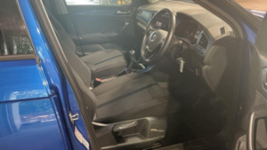 2020 Volkswagen T-Roc 1.5 Tsi Evo Design Euro 6 (s/s) 5dr in Blue — image 5