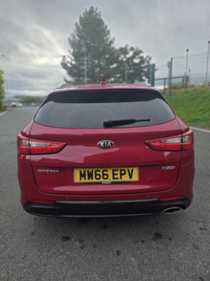 2017 Kia Optima 1.7 Crdi 2 in Red — image 6