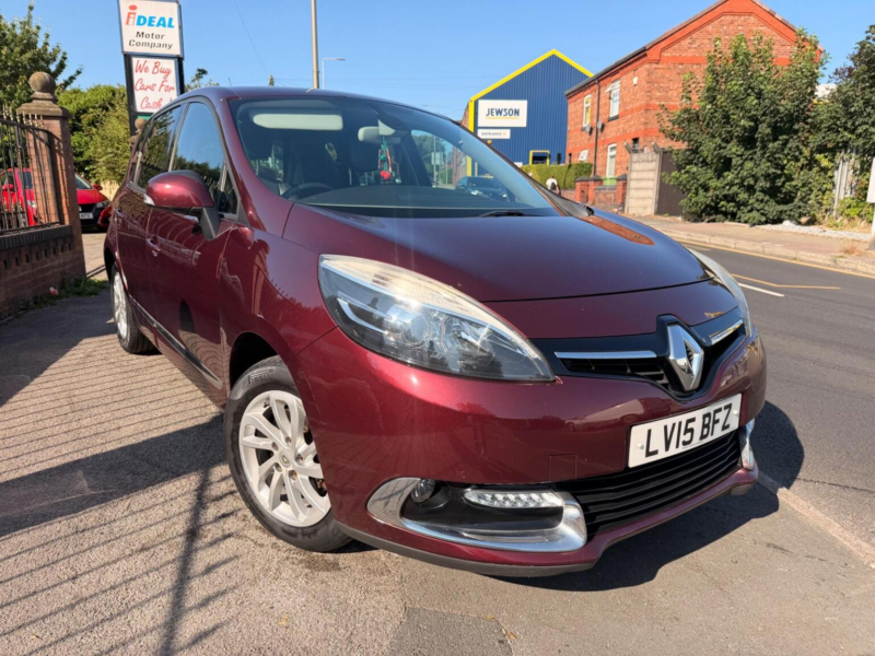2015 Renault Scenic 1.5 Dci Energy Dynamique Tomtom Euro 5 (s/s) 5dr in Red — image 1