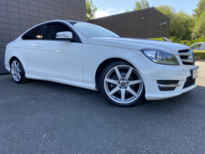 2015 Mercedes-Benz C Class 2.1 C220 Cdi Amg Sport Edition in White — image 4