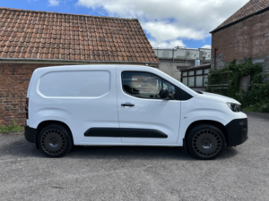 2020 Peugeot Partner 1.5 Bluehdi 1000 Professional in White — image 3