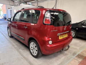 2012 Citroen C3 Picasso 1.6 Hdi Exclusive in Red — image 3