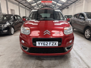 2012 Citroen C3 Picasso 1.6 Hdi Exclusive in Red — image 5