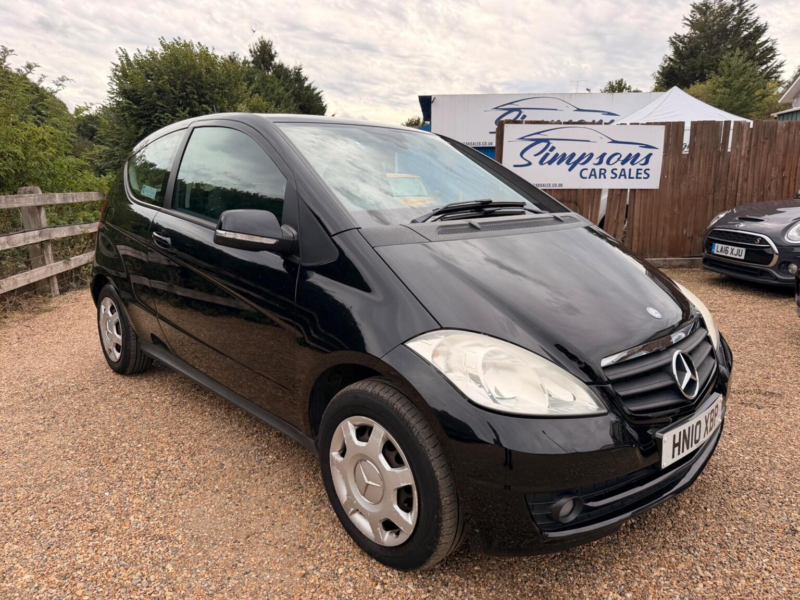 2010 Mercedes-Benz A Class 1.5 A160 Classic Se CVT 3dr in Black — image 1
