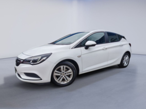 2017 Vauxhall Astra 1.6 Cdti Ecoflex Design Hatchback 5dr Diesel Manual Euro 6 (s/s) (110 Ps) in White — image 3