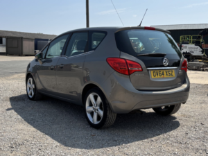 2014 Vauxhall Meriva 1.6 Cdti Ecoflex Tech Line in Brown — image 3
