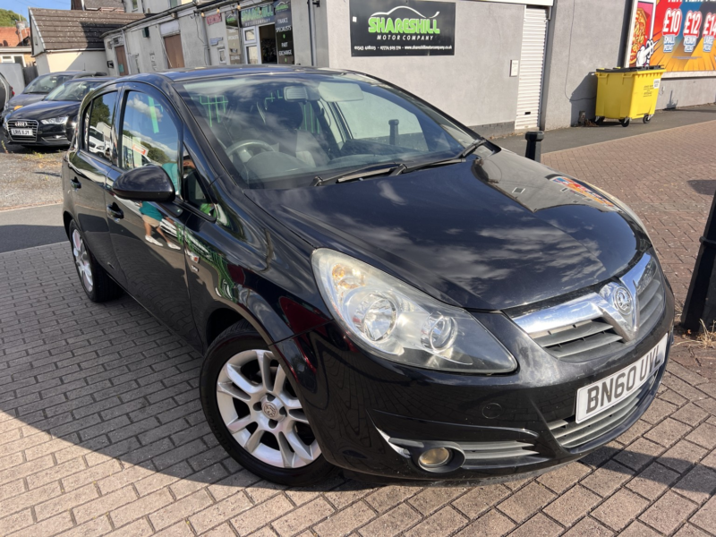 2011 Vauxhall Corsa 1.2 I 16v Sxi in Black — image 1