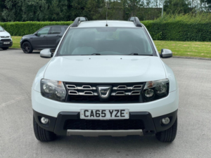 2016 Dacia Duster 1.5 Dci Laureate 4WD Euro 6 (s/s) 5dr in White — image 2