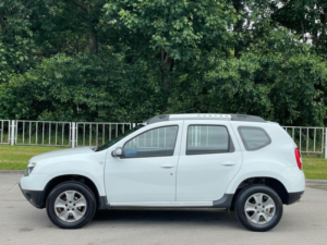 2016 Dacia Duster 1.5 Dci Laureate 4WD Euro 6 (s/s) 5dr in White — image 4