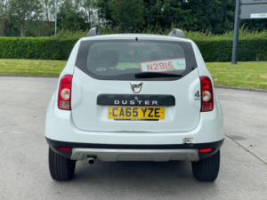 2016 Dacia Duster 1.5 Dci Laureate 4WD Euro 6 (s/s) 5dr in White — image 6