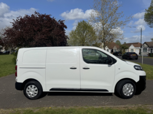 2021 Citroen Dispatch 2.0 Bluehdi 1400 Enterprise M in White — image 2