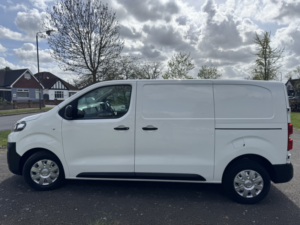 2021 Citroen Dispatch 2.0 Bluehdi 1400 Enterprise M in White — image 6