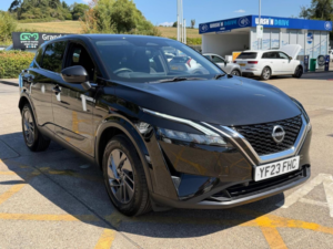 2023 Nissan Qashqai 1.3 Dig-T Mhev Acenta Premium Xtron Euro 6 (s/s) 5dr in Black — image 5