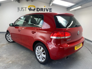 2011 Volkswagen Golf 1.6 Tdi Match Hatchback 5dr Diesel Manual Euro 5 (105 Ps) in Red — image 3