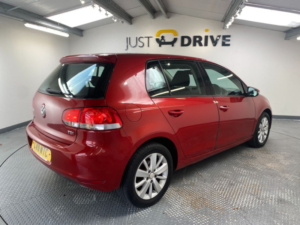 2011 Volkswagen Golf 1.6 Tdi Match Hatchback 5dr Diesel Manual Euro 5 (105 Ps) in Red — image 5