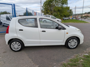 2012 Suzuki Alto 1.0 12v Sz in White — image 5