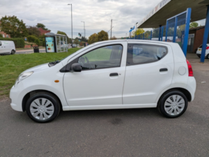 2012 Suzuki Alto 1.0 12v Sz in White — image 6