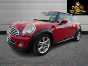 2010 MINI Hatch 1.6 Cooper Hatch in Red — image 3