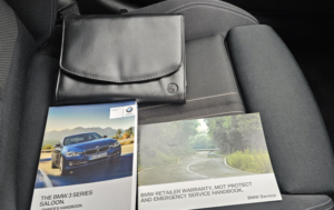 2016 BMW 3 Series 2.0 320d Sport Saloon in Black — image 4