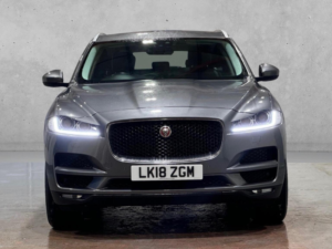 2018 Jaguar F-Pace 2.0 D180 Portfolio Auto AWD Euro 6 (s/s) 5dr in Grey — image 2